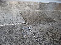 pavimento anticato e scapezzato totalmente a mano,<br>
copia dell' originale,in pietra naturale.<br>
Spessore 20 mm.Formato :opus Roman<br>
prezzo euro 140,00 per m2.